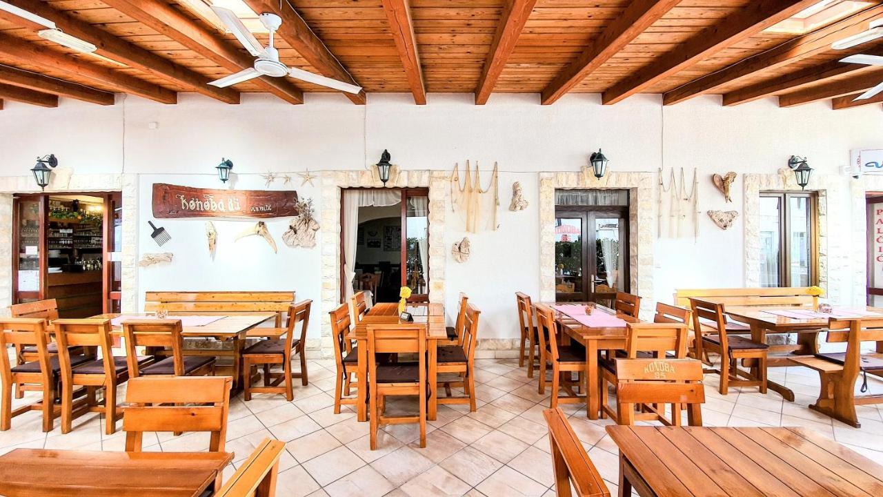 Villa Palcic Novalja Bagian luar foto
